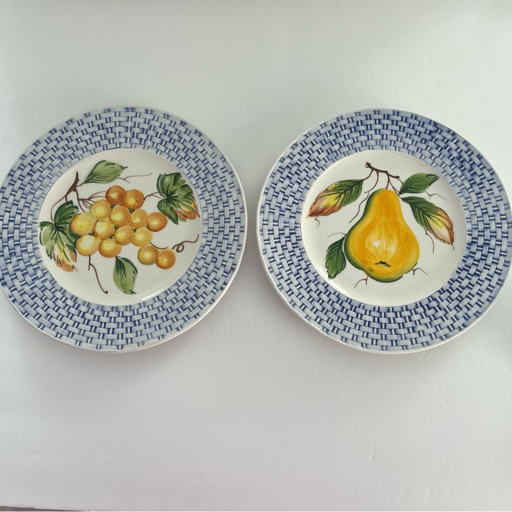 Intrada Basket Weave Rim Luncheon Plates (2) Fruit Design Hand Made in Italy